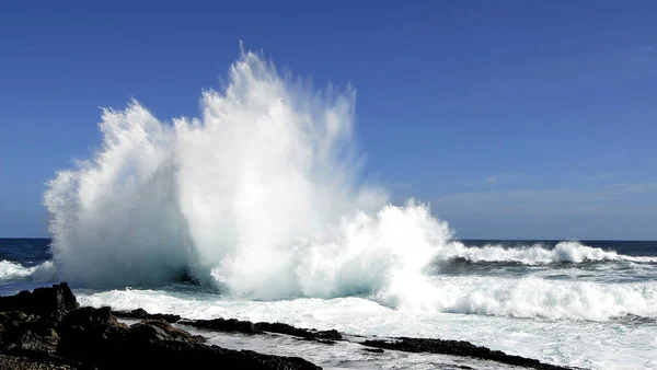 Хвилі Падають Море — стокове фото