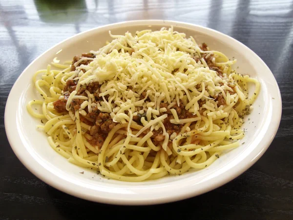 Espaguetis Con Salsa Pesto Queso Parmesano —  Fotos de Stock
