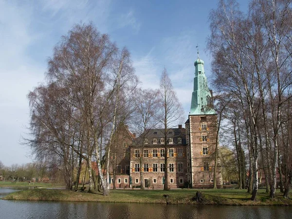 Lente Het Kasteel — Stockfoto