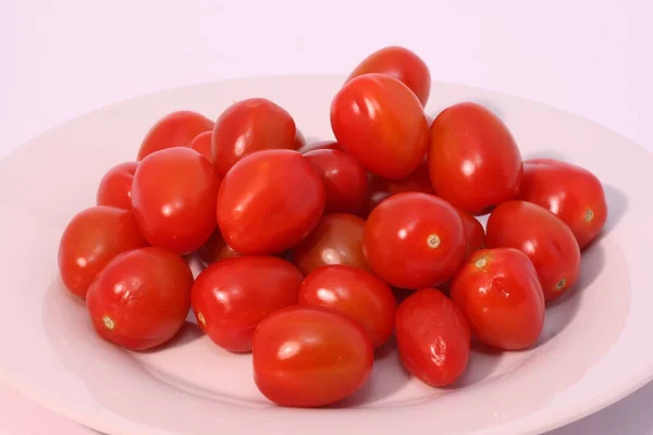 Pomodori Biologici Freschi Maturi — Foto Stock