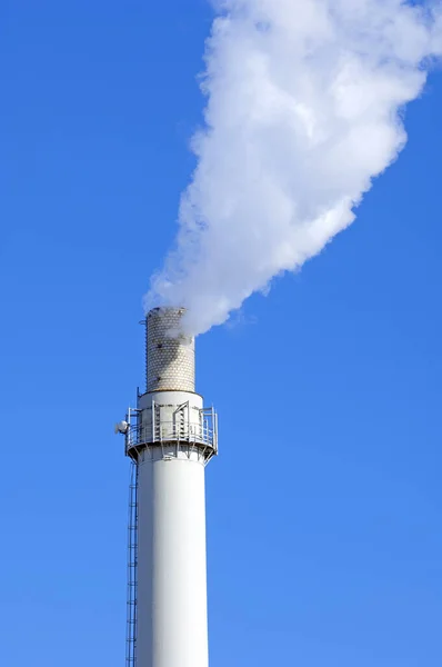 Chimenea Industrial Fábrica Humo —  Fotos de Stock