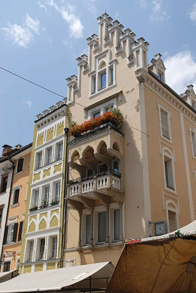 Woonhuis Bolzano — Stockfoto