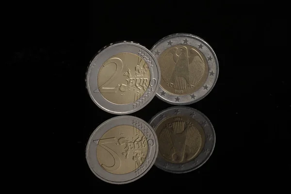 Euro Coin Reflection — Stock Photo, Image
