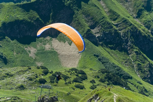 Los Alpes Son Sistema Montañoso Más Alto Extenso Que Encuentra —  Fotos de Stock