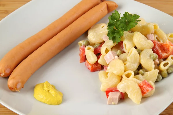 Bockwurst Mit Nudelsalat — Stockfoto