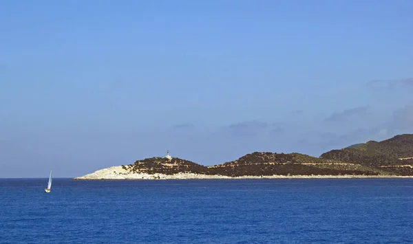 Capo Lefkas Con Barca Vela Grecia — Foto Stock