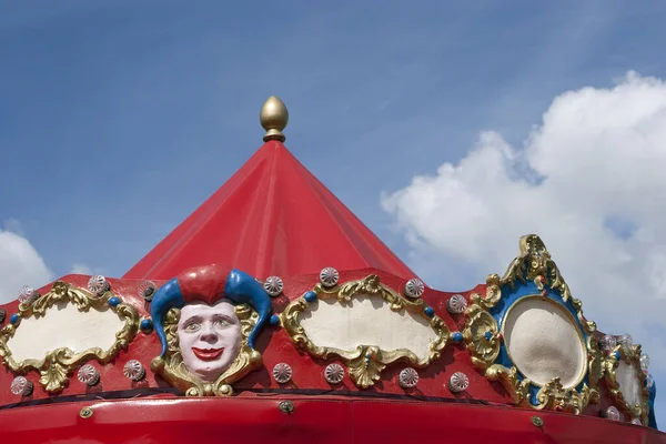 Toit Carrousel Rouge Avec Décorations Devant — Photo