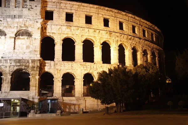 Anfiteatro Pula Noite — Fotografia de Stock