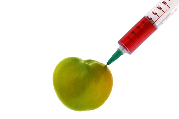 Зелене Яблуко Шприцом — стокове фото