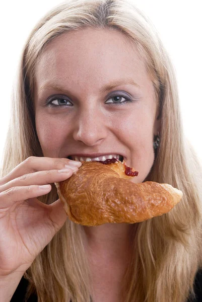 Frau Isst Einen Kuchen — Stockfoto