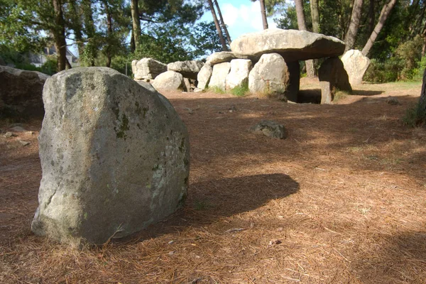Большая Каменная Скульптура Парке — стоковое фото