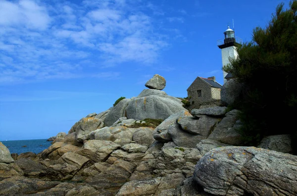 Leuchtturm Mit Altem Zoellnerhaus — Stockfoto