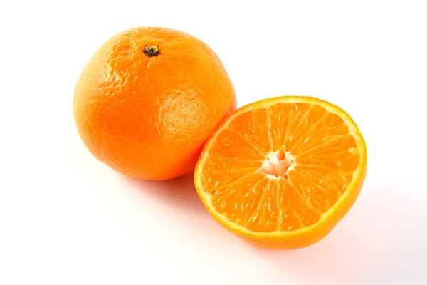 Свежий Оранжевый Белом Фоне — стоковое фото