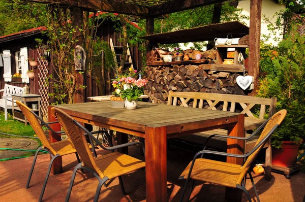 Cafe Table Garden — Stock Photo, Image