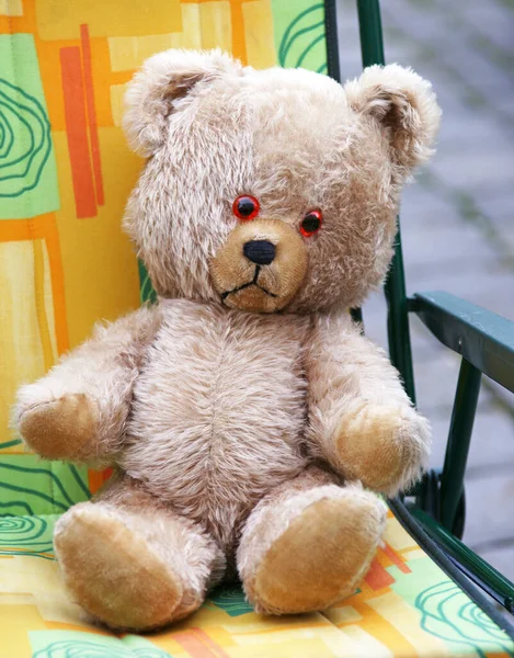 Teddybjörn Med Leksak Rummet — Stockfoto