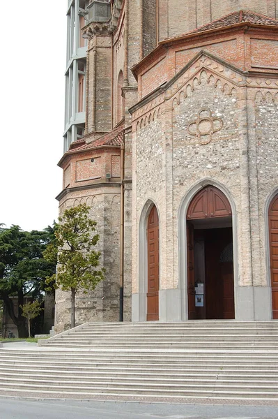 Vista Panoramica Maestosa Architettura Cattedrale — Foto Stock