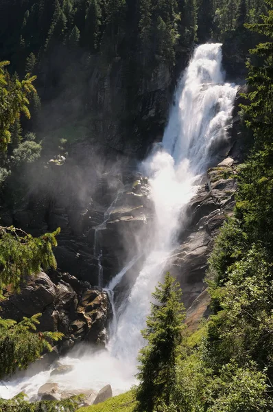 Красивий Водоспад Фоні Природи — стокове фото
