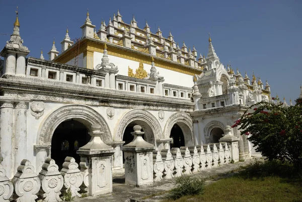 Atumashi Kyaung Mandalay Myanmar — Stockfoto