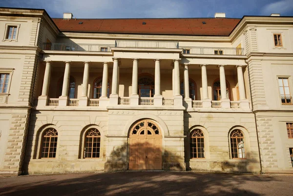 Vacker Utsikt Över Majestätisk Medeltida Slottsarkitektur — Stockfoto