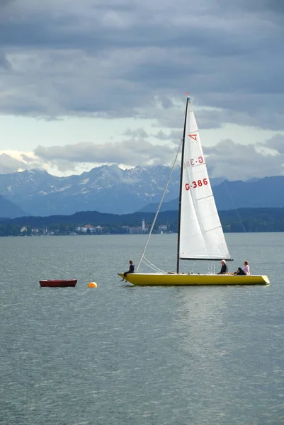 Barco Vela Lago Starnberg — Fotografia de Stock