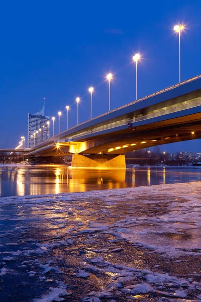 Viena Por Noche Danubio Picoteo Invierno — Foto de Stock