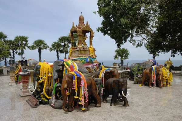 Скульптури Слонів Місті Лаем Промтхеп Таїланд — стокове фото