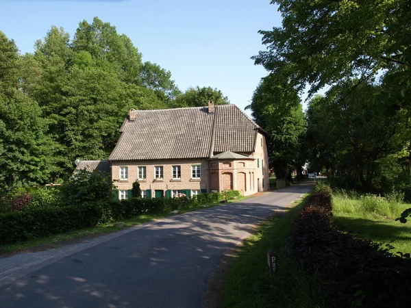 Malebný Pohled Majestátní Středověkou Hradní Architekturu — Stock fotografie