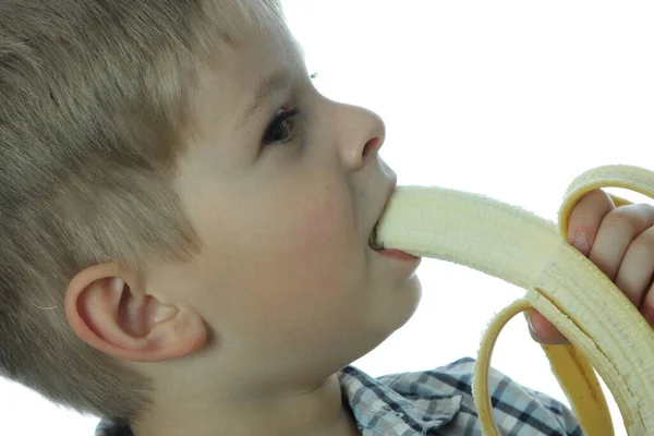 Chico Comiendo Plátano — Foto de Stock