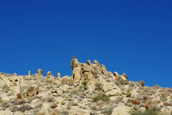 Pedras Bizarras Céu Azul Nevada — Fotografia de Stock