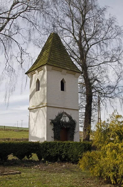 Kloktoren Deitlevsen Begraafplaats — Stockfoto