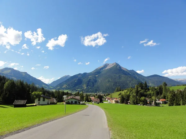 Geweldige Natuur Alpen Bergen Achtergrond — Stockfoto