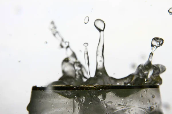 Gota Agua Sobre Fondo Blanco — Foto de Stock