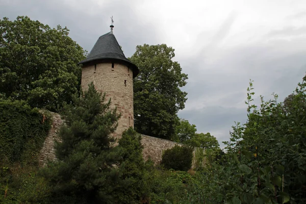 Mur Miejski Wernigerode Wieżą Połową Muszli — Zdjęcie stockowe