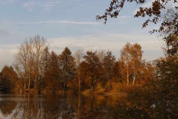 Hösten Vid Sjön — Stockfoto