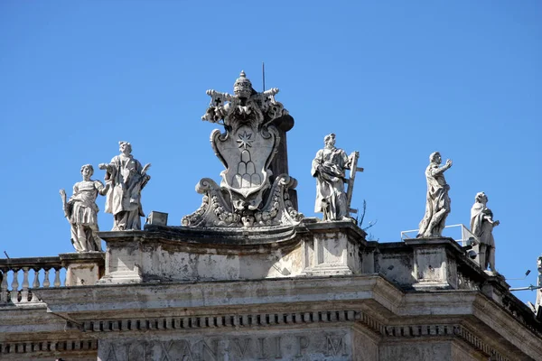 Estatutos Basílica San Pietro San Pietro Plaza Pedro Roma — Foto de Stock