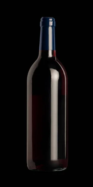 Ένα Μπουκάλι Κόκκινο Κρασί Χωρίς Ετικέτα Απομονωμένο Μαύρο — Φωτογραφία Αρχείου
