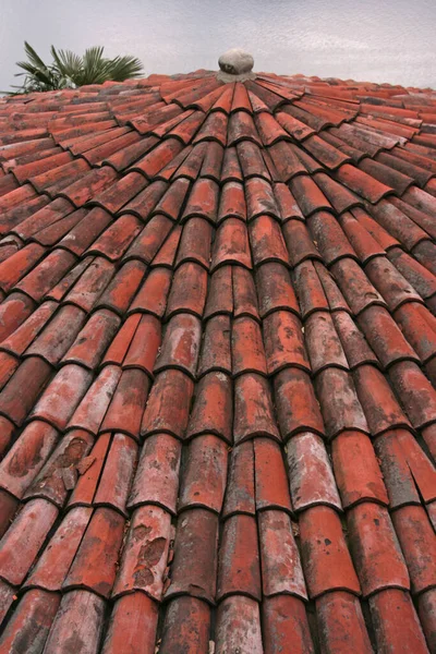 Dachziegel Kuppelförmig — Stockfoto