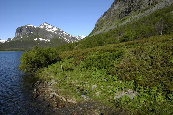 挪威奥普兰德Jotunhemen国家公园Gjendesee的山区景观 — 图库照片