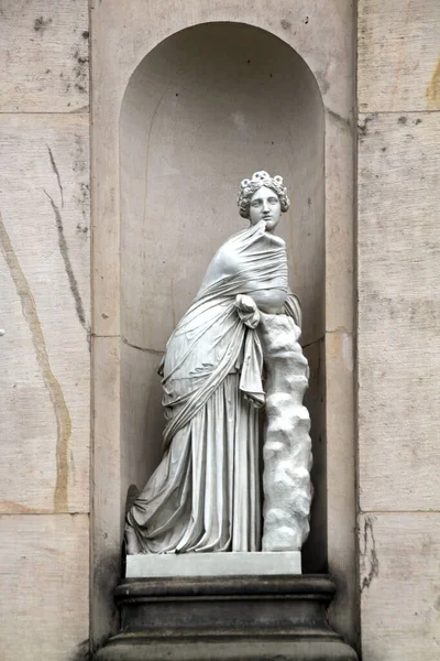 Statue Palais Detmold — Photo
