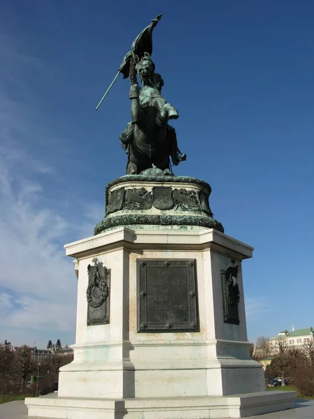 Equestrian Statue Vienna — Stock Photo, Image