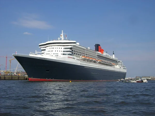 Bateau Croisière Dans Hamburgs Port — Photo