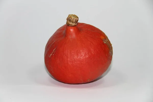 Roter Granatapfel Auf Weißem Hintergrund — Stockfoto