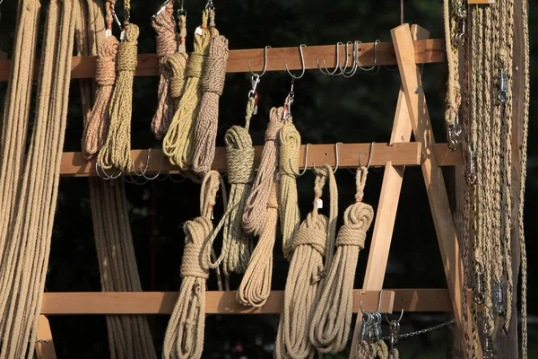 Valla Madera Colgada Sobre Cuerda — Foto de Stock