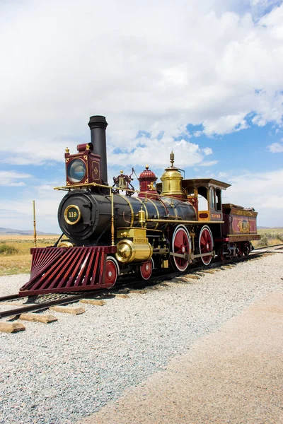 Velha Locomotiva Enferrujada Deserto — Fotografia de Stock