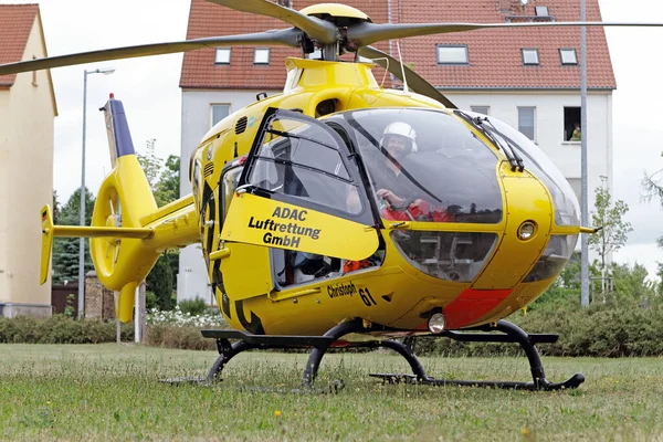 Eurocopter 135 Adac Luftrettung Gmbh Durante Una Operación —  Fotos de Stock