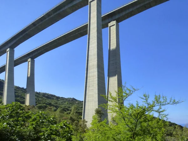 意大利 意大利 西西里 Cafalu附近的高速公路桥 — 图库照片