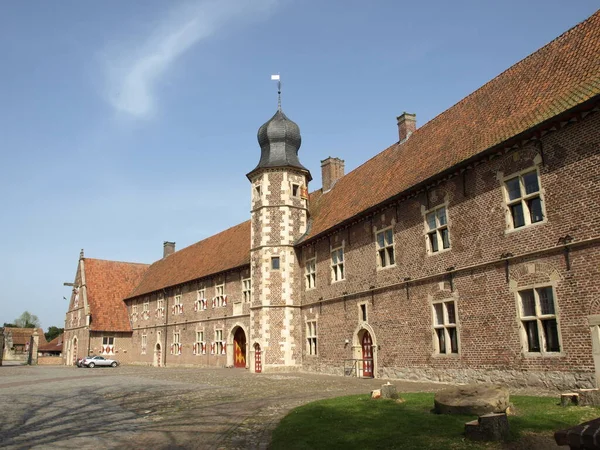 Raesfeld Castle Tower Flag — стокове фото