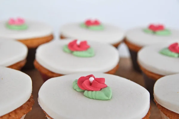 Cupcakes Boda Pasteles Magdalenas —  Fotos de Stock