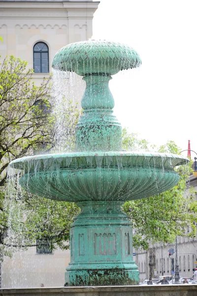 Springbrunnen Munich Lmu — Zdjęcie stockowe