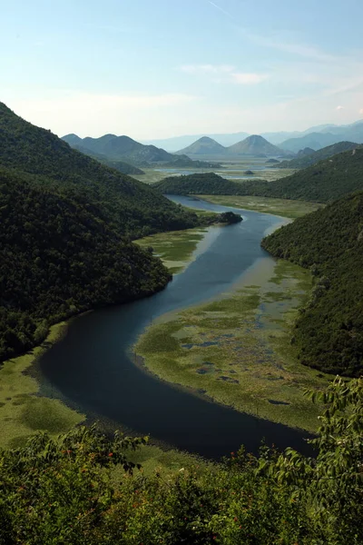 Paisagem Rijeka Crnojevica Com Rio Rijeka Crnojevica Extremo Oeste Lago — Fotografia de Stock